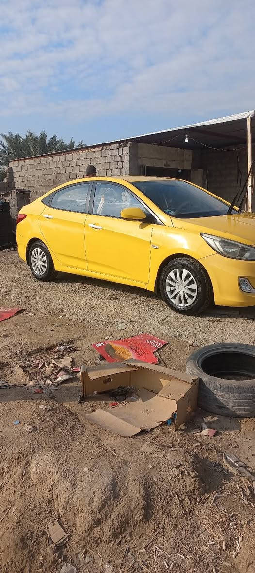 السلام عليكم اكسنت ١٤ خليجي مكفوله من الضربه محرك ١٦٠٠ تحكم ستيرن كامره خلفيه شاشه حجم كبير رقم كربلاء تحويل ثاني يوم سيارح استخدام شخصي  مال بيت فقط  السعر ٩٥ ورقه.  *********** مكاني الحله ورديه خارج تتفئه تبريد  ثلج دواخل لون بيجي
