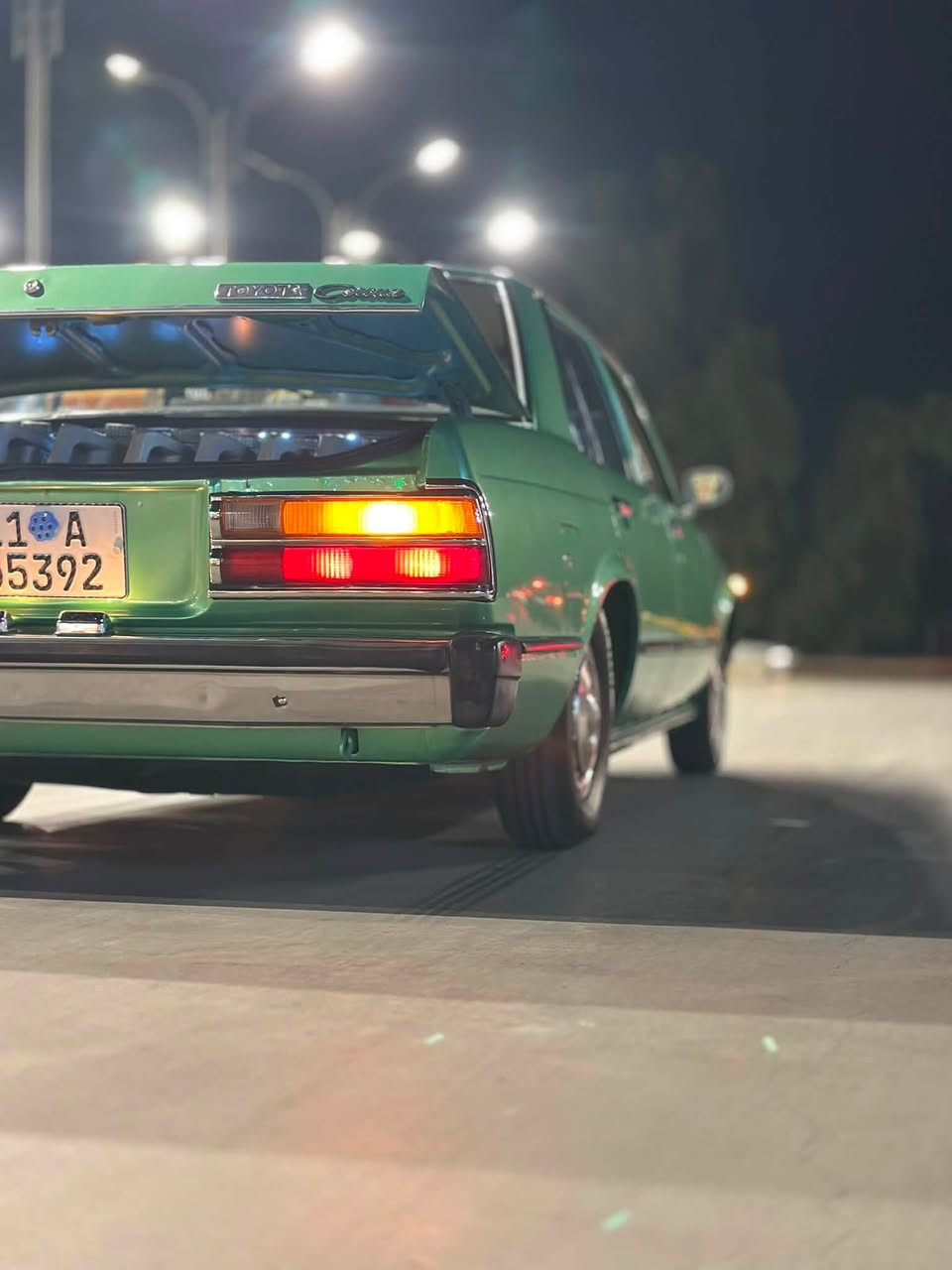 كرونه معنه الكلمه 1980كفاله عامه من عده صبق للجماليه سياره كارتون بدون معجون ولا كص  حدادله تخم تاير تبريد مكينه كير اكسل كله جديد مابيها نقص برغي ترايك من  للشمال للجنوب  سياره بسمي رقم جديد بغداد سنويه بسمي بيع ومراوس حسب القناعه  وليكول عدي بنضافتها يجي ياخذها بلاش عنوان بغداد الشعب اي ستفسار نتصال او واتساب  فقط واتساب*********** خادم خليل الجواري الطائي  حسن العامري ابو مهدي الساعدي حذيفه عامر علي عسلية
