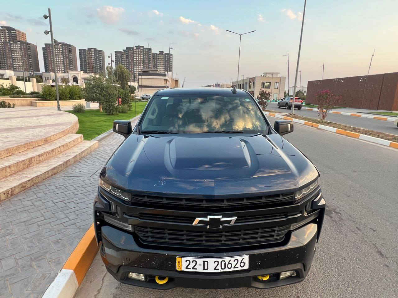 تدور على سياره حمل وكشخه ؟ 
عندك شغل وتحتاج سياره قوية والحلو كفاله عامه بدون صبغ بدون ايرباك  بالمسافات الطويله هذا المنشور الك ❤

شوفرليت سلفرادو RST موديل 2020 
محرك V8 5300  ماشيه 110 الف ميل 

السياره وارد كندي كلين تايتل بدون حادث شرط الفحص 

مواصفات RST الفول :- 

( فتحة سقف ٫ رادارات جانبية ٫
حساسات جميع الاتجاهات ٫ 
ثلاث كامرات ٫ جنطة وبردة البدي كهرباء ٫ بدي قصير باب طويل ٫ 
تشغيل عن بعد ٫ انظمة قيادة 4 ٫ 
تدفئة كشنات وستيرن وباقي المواصفات المعروفه ...) 

رقم اربيل الجديد سنوية باسمي مباشر شرط التحويل 

السعر :- 32,000 $ / 320 ورقة وبيها مجال للطيبين 

الاتصال :- *********** أحمد

السياره كلش حلوه بالحقيقه وبالعافيه على صاحب النصيب مقدما ❤
