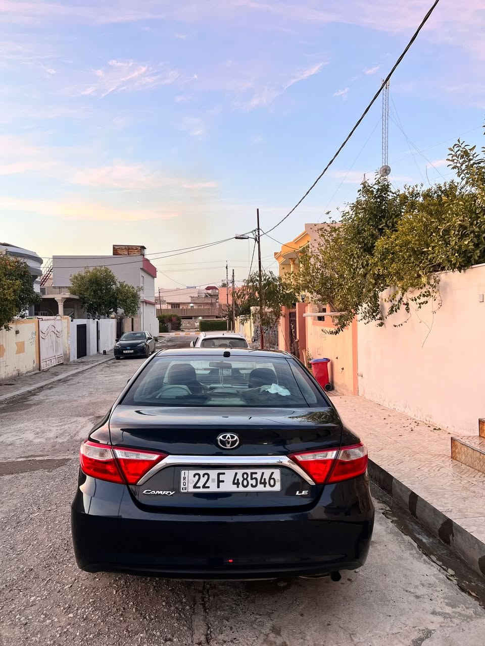 كامري لون نيلي  موديل ١٦ سنويه لحد٢٨ دفتر بنزين بيها السعر ١٤٥ وبيها مجال صبغ قطعتين البونيد وجاملغ السايق وشويه راس الشاصي بي ***********عنواني كوكوك دبس
