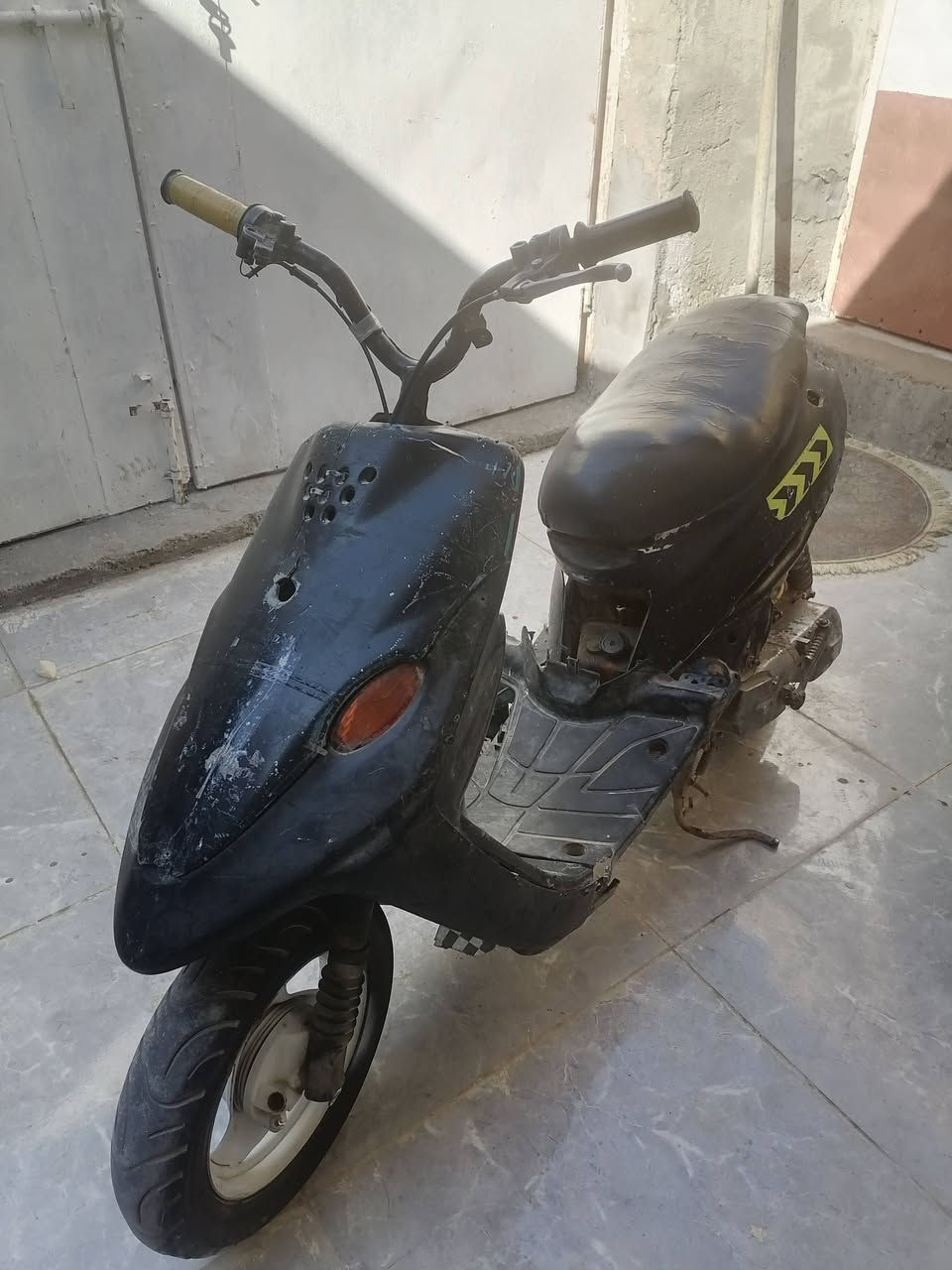 السلام عليكم دراجه بيجي ٩ ازروف البيع بس يرادله عرموطه مال هندر وتشتغل كلشي مابيه وسعر 75 وبيه مجال  ***********
