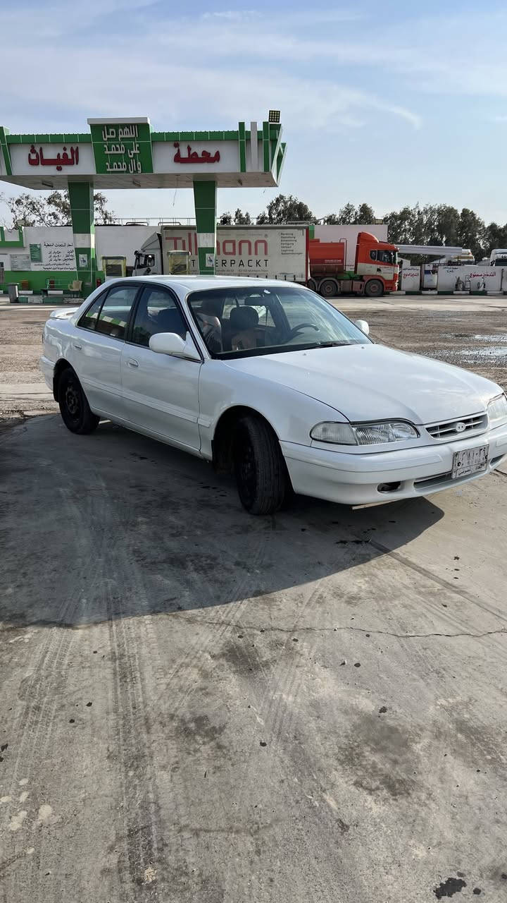 السلام عليكم للبيع  سوناتا 2 مكينه وكير اوتوماتيك جدد خير من الله السعر 48 وبيها مجال بسيط سياره تراي وين متريد الاتصال *********** المكان واسط حفريه صويره
