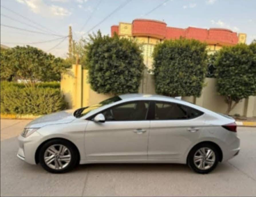 يا الله
***********
النترا 2020 ماشية 64
محرك 2000 دوش 
سيارة كلش نظيفة 
وجاااهزة من كلشي 
شاشة كامرا حساس رادارات
3 انظمه قيادة تحديد مسار
تحكمات ستيرن 
باقي المواصفات معروفه 
سعر155$ بيها مجال قليل
مكان سيارة بغداد
 شرط سبير ما نازل
سونار  بالمنشور وكل تفاصيل 👇🏼
