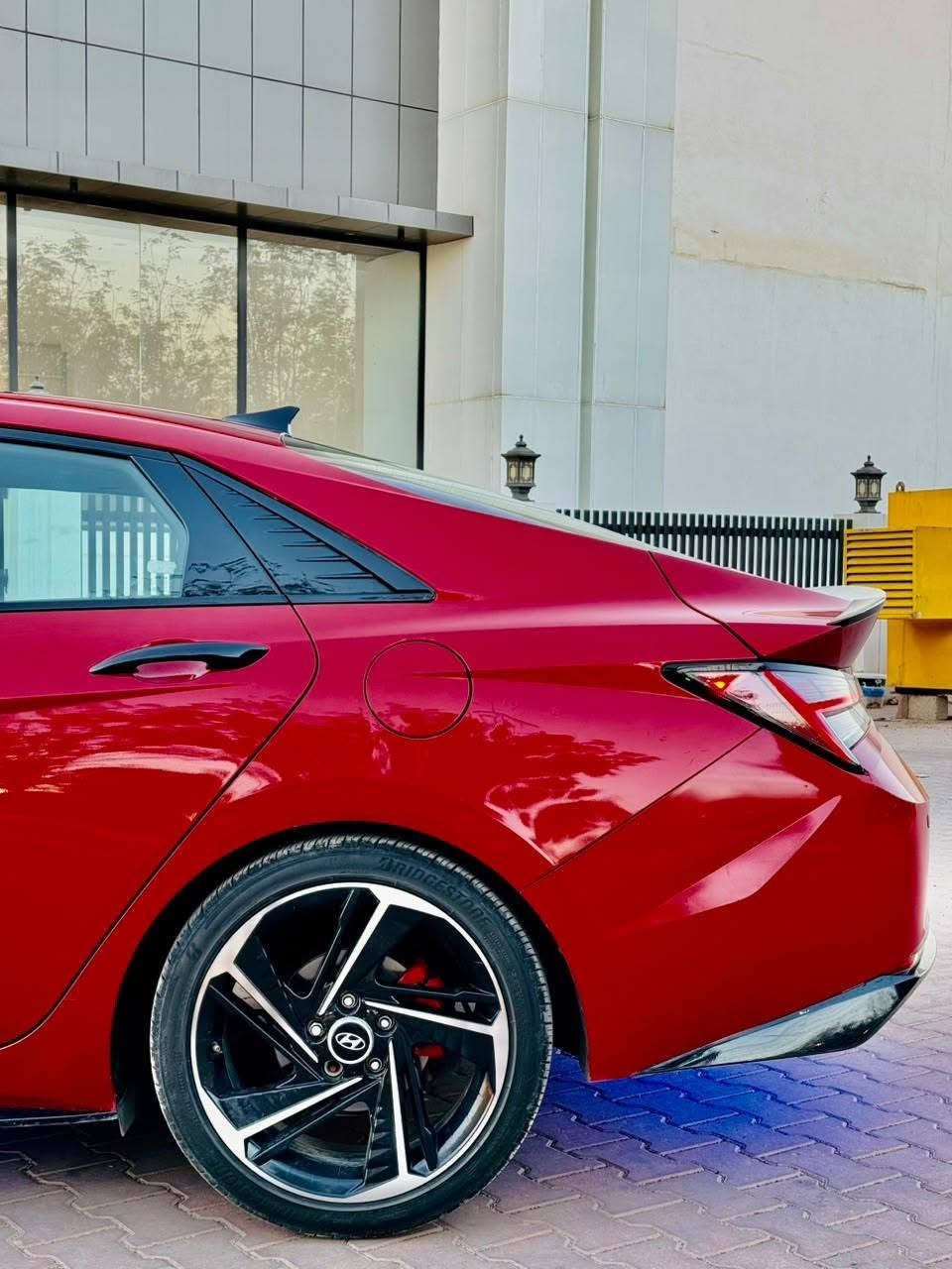 2022 HYUNDAI ELANTRA, N LINE
KMHLR4AF9NU346377
2022 النترا 🔴N line
محرك تيربو 1600 🚀
السياره مرقمه اربيل - رقم وفحص وهزه وسنويه جديد لحد 2030 
 السعر 162 ورقه مرقم كامل 

مواصفات
بلاك توب
بصمة
شغال عند بعد
سيلايت ( فتحه السقف ) 
كشن هيتر
سترين هيتر
رادار امامي
رادار خلفي
حساس امامي و خلفي
حساس يمين و يسار
لايتات ليد
لايت زينون
ئوتو ستوب
تنظيم قيادة ٣ انواع
سمارات
سبورت
نورمال
شاشة ايباد
كامرة خلفي
كامرة امامي

ضرره بدون صبغ . فقط جملغ خلفي تعديل بارد وجملغ امامي مفتوح و راجع نفسه  )فقط بدون شواصي بدون ارباك 

مكان سيارة اربيل-معرض اربيل كارس 
شراي يتصل☎️*********** ☎️ ***********
