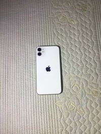 📲 ايفون ( 11 عادي ) للبيع شرط ولا قطعه مبدله  📲 ذاكرة التخزين ( 128 ) ...