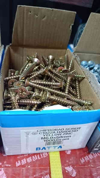 السلام عليكم يوجد الدينا برغي اسود ناعم 1 43000 
يوجد عرض خاص سعر جملة يم محل 37000برغي ناعم 1
برغي ناعم  برينة 1👑45000 الف وبرغي أصفر 6×50 43000الف  برغي كوشة كل قياسات 45000الف 
برغي نجمة 🌟 3انج و4انج و 5انج و6انج 45000الف 
برغي لقمة جينكو كل قياسات 45000
برغي مسح كل قياسات 45000
يوجد لدينا يدات كيلون  7انج ثقلية سعر مناسب جدا 
 الف كيلون كامل 7انج ثقلية سعر مناسب جدا 
يوجد لدينا فيتة دراجة اولى سعر مناسب 
يوجد لدينا سليكون كل انواع 
يوجد لدينا اكرك ماستك بسعر مناسب جدا 
توصيل مجاني كافة العراق الحبيب
العنوان الشورجة عكد جام . محل ياسر العبيدي 🦁
رقم *********** و***********@#
