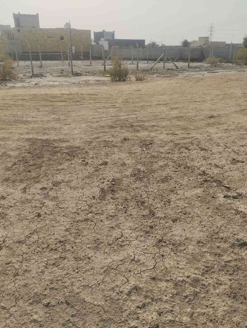 السلام عليكم للبيع قطعه ارض طابو زراعي سند 25 مداور المكان حي منصور ع نزلت ابوالمخضر المساحه 370 متر سعر 10مليون *********** بي واتساب مدفون سبيس ومحدوله
