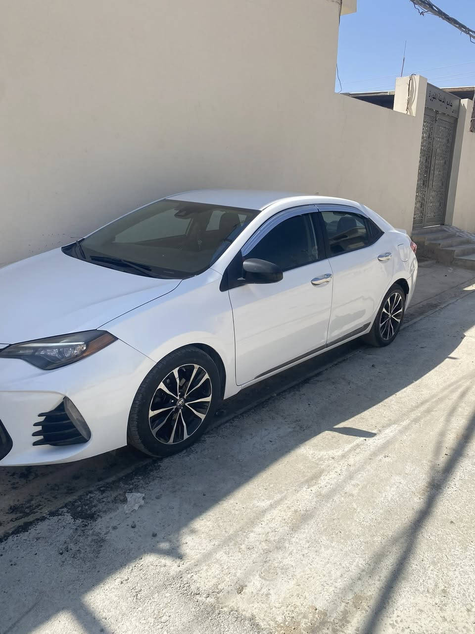 السلام عليكم
كورلا للبيع 2017 
رقم ديالى سياره بسمي 
تحويل ثاني يوم سنويه 2029
سونار موجود بصور 
بنيد السياره فقط تعيار لا مبدل ولا بي حادث 
بجم كبس مابي أي حادث 
حادث السياره خلفي كير مكينه خير من الله
مكان بعقوبة التحرير اتصل ع رقم وادلل 
***********
