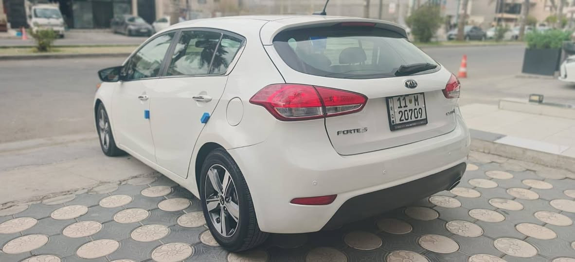 السلام عليكم
كيا فورتي هاج باك سياره وارد أمريكي موديل 16
محرك2000 جي بي اي
سياره خير من الله 
ماشيه 61
صبغ بنيد بلا ضربه أثر شخوط بلا ضربه 
سياره بيها حادث جاملغ خلفي مال امريكي
سياره بيها ملاحضه قطعتين بارد 
السياره بدون دواخل بود ار باك بدون شاصي 
صدر خلفي امامي جديد
تايرات جديده 
باتري جديد
سياره جدآ نظيفه مابيها نقص 
مواصفات السياره :
تحكم ستيرن جهتين 
كروز سرعه
شاشه كاميرا 
أشار بالمري مري شفط
لد ليلي نهاري 
رقم  بغداد مميز
سنويه هزه كله جديد

العنوان بغداد السيديه 

***********
