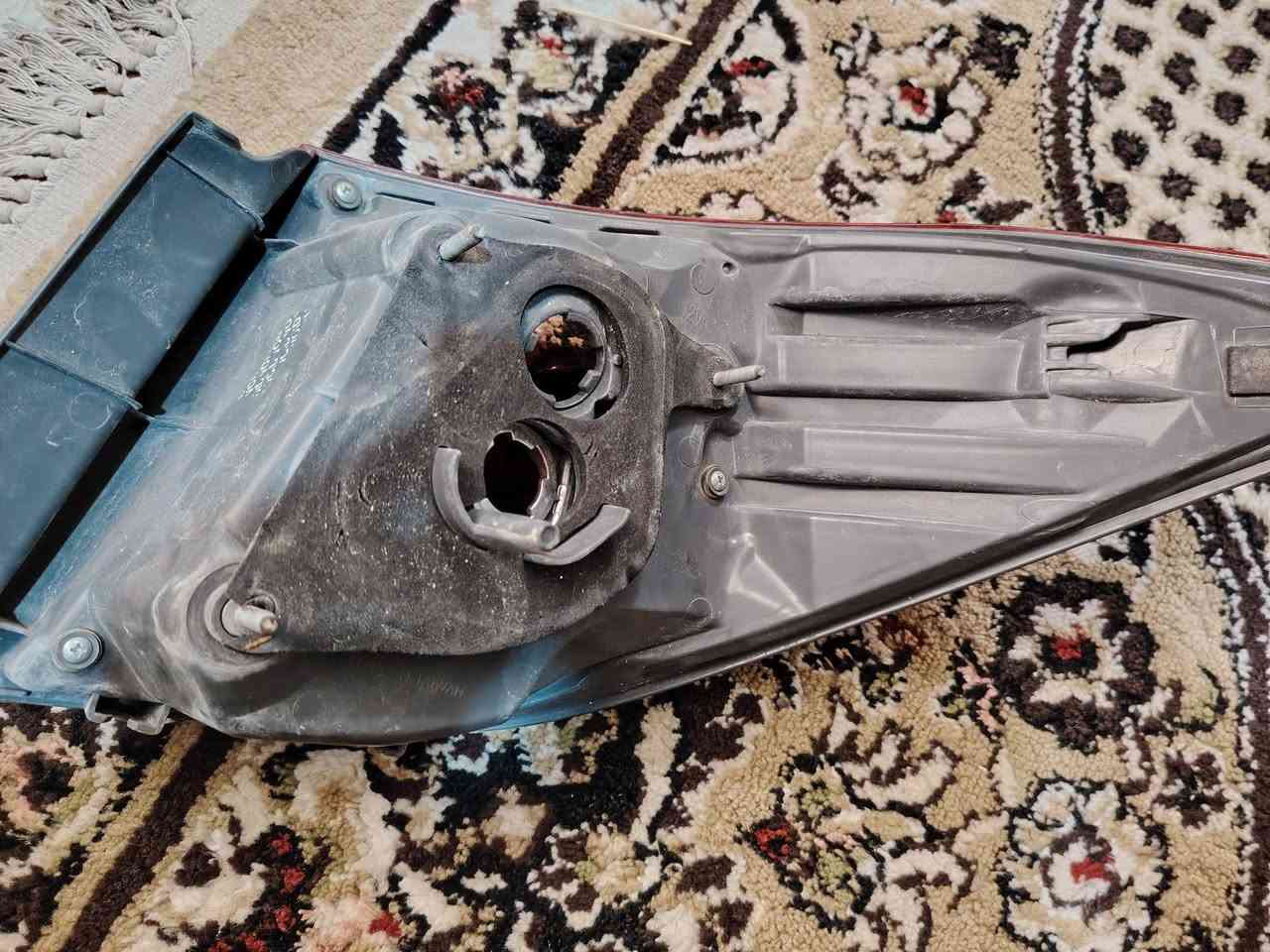 بك لايت كورلا موديل من 17 لحد19بلادي جهة السايق للبيع ب50 الف *********** كركوك
