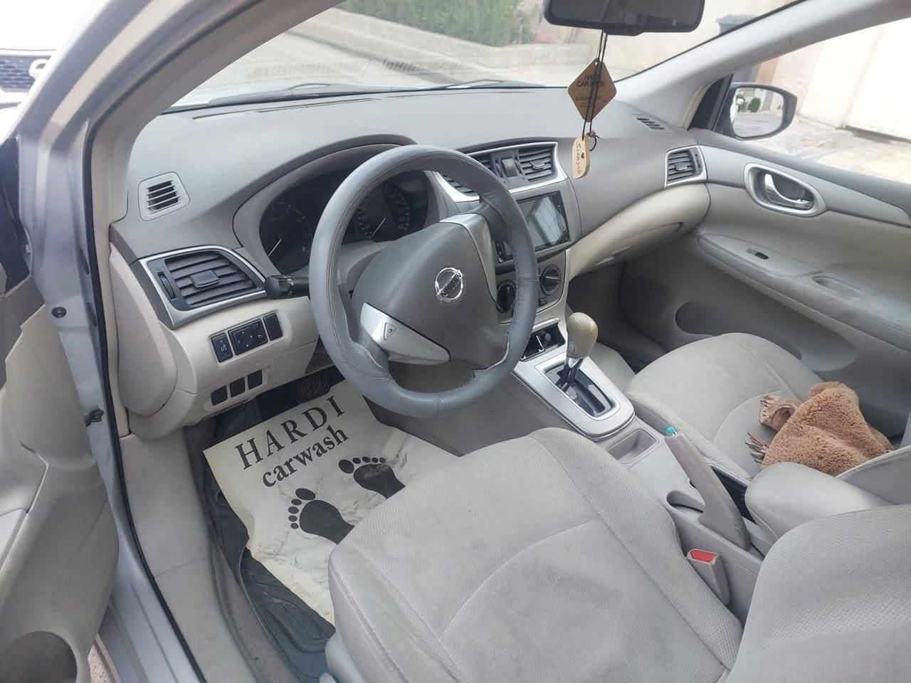 نیسان تیدە 2016مەکینە گەورە تەنها یەک شوینی بچوکی ساردە کوتە سەنەۆیو رەقمی نوێ یە بەناوی خۆمانەسعری 120محامەلە‌*********** أربيل, العراق
