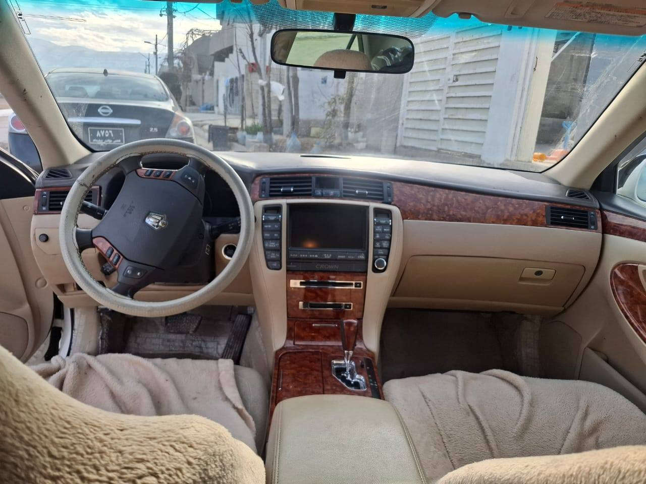 سەرەتا بەناوی خوا ماشااللە لە ماڵی هەموو لایەک
شاهینە موس مۆدێل 2006ی ١٨٢
 سڵات٣دوگمە
  پەردە مەکینەی گەورە بە گەورە
  ناو زەرد و ناو فۆرمیگا
 چوارتایەی لۆکی لە ژێرایە کامل مەسرەف کراوە کۆدی ئاسایشی بۆ کراوە یەک پارچەی بۆیاخی یابانە هایدرۆلیکی گێری بۆ گۆڕاوە بێ نوقسانیە سەیارەکە و نمونەی جوانیە 
  سعری ٧٣$ یەکتۆز مەجال ***********
