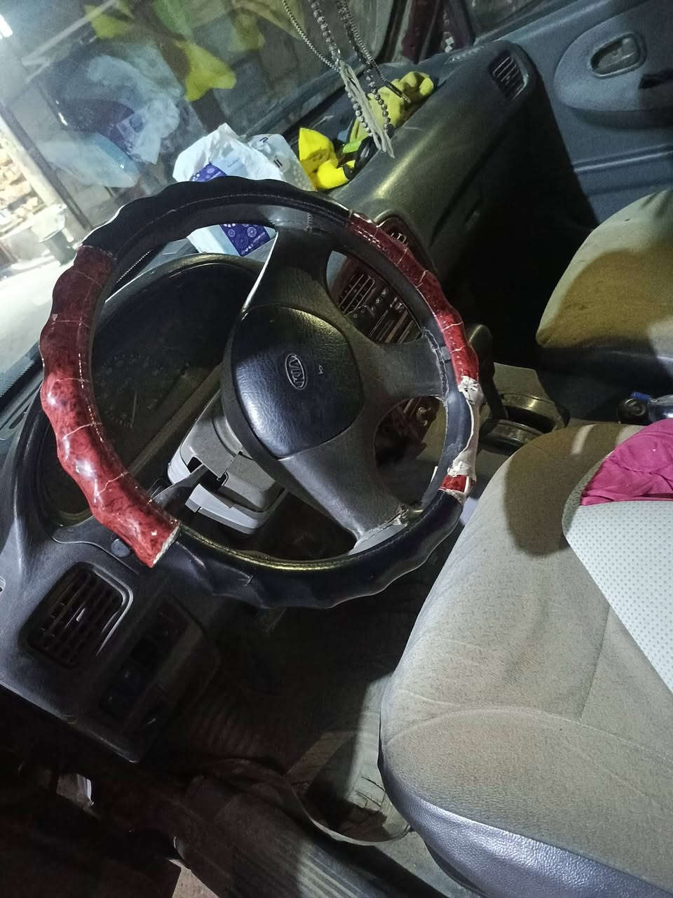 سياره كيا اسبورتج للبيع كير محرك مكفول جدد خير من الله السعر 34 ورقة بي مجال للجادين فقط العنوان بغداد الحسينية الراشدية موبايل ***********
