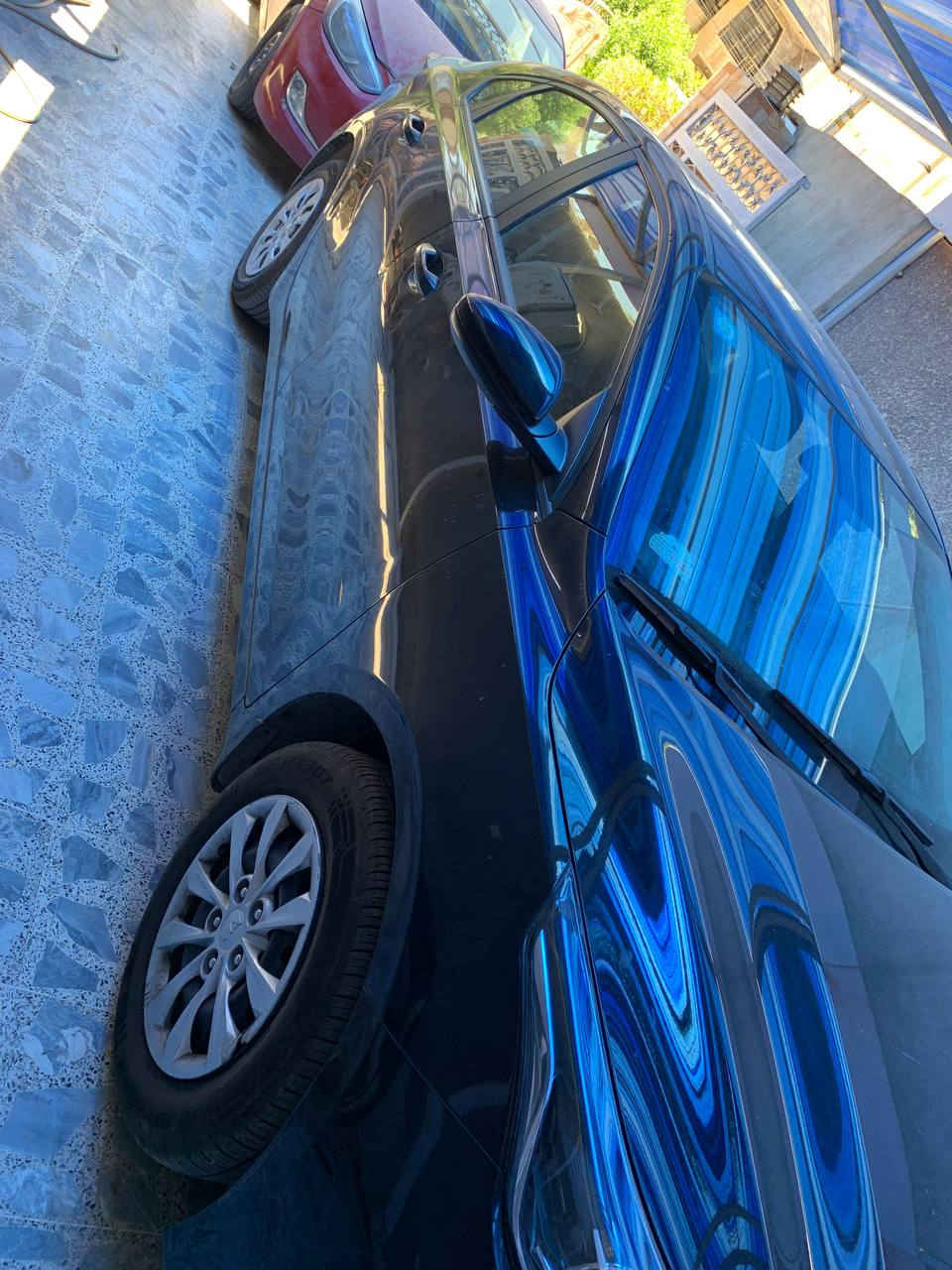 السلام عليكم عندي سيراتو موديل 2021 خليجيه  بغداد بأسمي على ايدنا من الشركه لحد اليوم كير محرك حجر صالنه مكفول بانزين ابد ابد متصرف
مكفوله من الصبغ بيها بارد بل جاملغ مالت السايق ومازده مالت السايق مبدله + الدعاميه الخلفيه واكف بل شارع واجه واحد دعمها من وره ف دعامية تبدلت وزحفت ع سياره كدامها نطخ جاملغ صار بي بارد بسيط واضح ب صور و لايت تبدل 
وبيها بارد خفيف بين البابين ب ذيج الصفحه مال استخدام 
طخم تاير جداد تبريد تدفئه يعني سياره مال بيت ومتصرف عليها ربع دينار 
حته سويج الثاني الاصلي مال الشركه وياها السعر 142 وبيها مجال بسيط 
مكاني اليرموك الاربع شوارع  
حسن ***********
