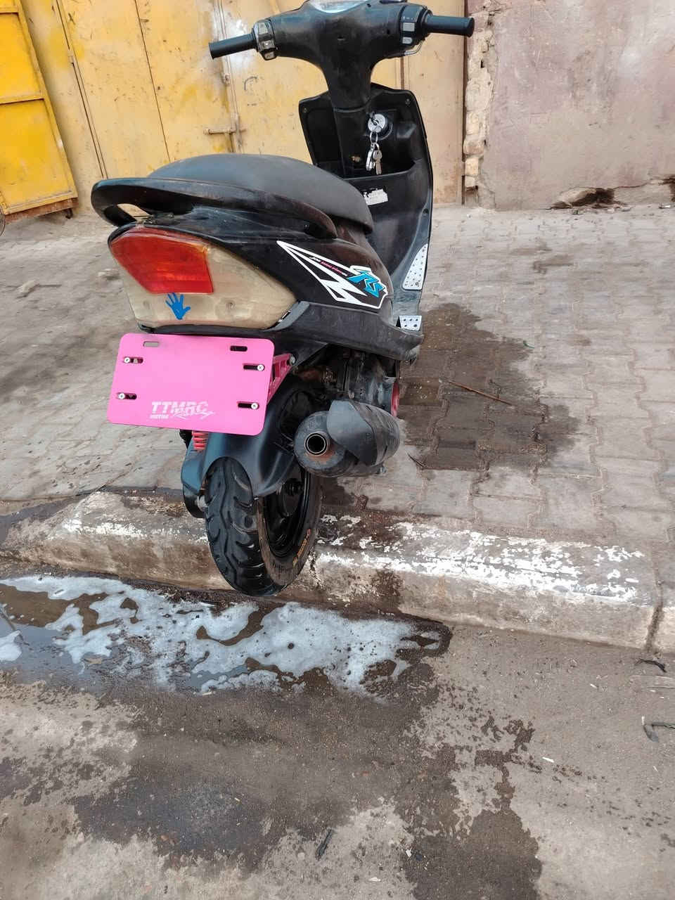 السلام عليكم ماكس عدله للبيع مفتوحه مره واحده دراجه كهربائيات كل شيء شغال مكان  مكان البصره قضاء الدير ***********
