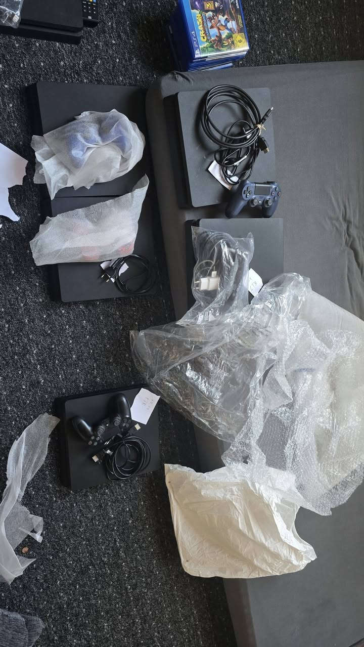أنواع الاجهزة بلي 4 وxpox توصيل  الى العراق.من المانيا


**إذا كنت صاحب هذا الإعلان وتريد حذفه لأي سبب، رجاءا أرسل رسالة إلى الدعم الفني**