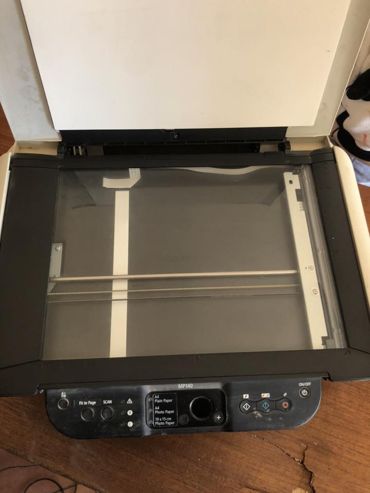 سلام عليكم 
متاح طابعات عدد ٤ جانن يشتغلن بس انتركن فتره وهسه ما ادري بيهن يشتغلن او لا 
*********** للاتصال او واتساب
