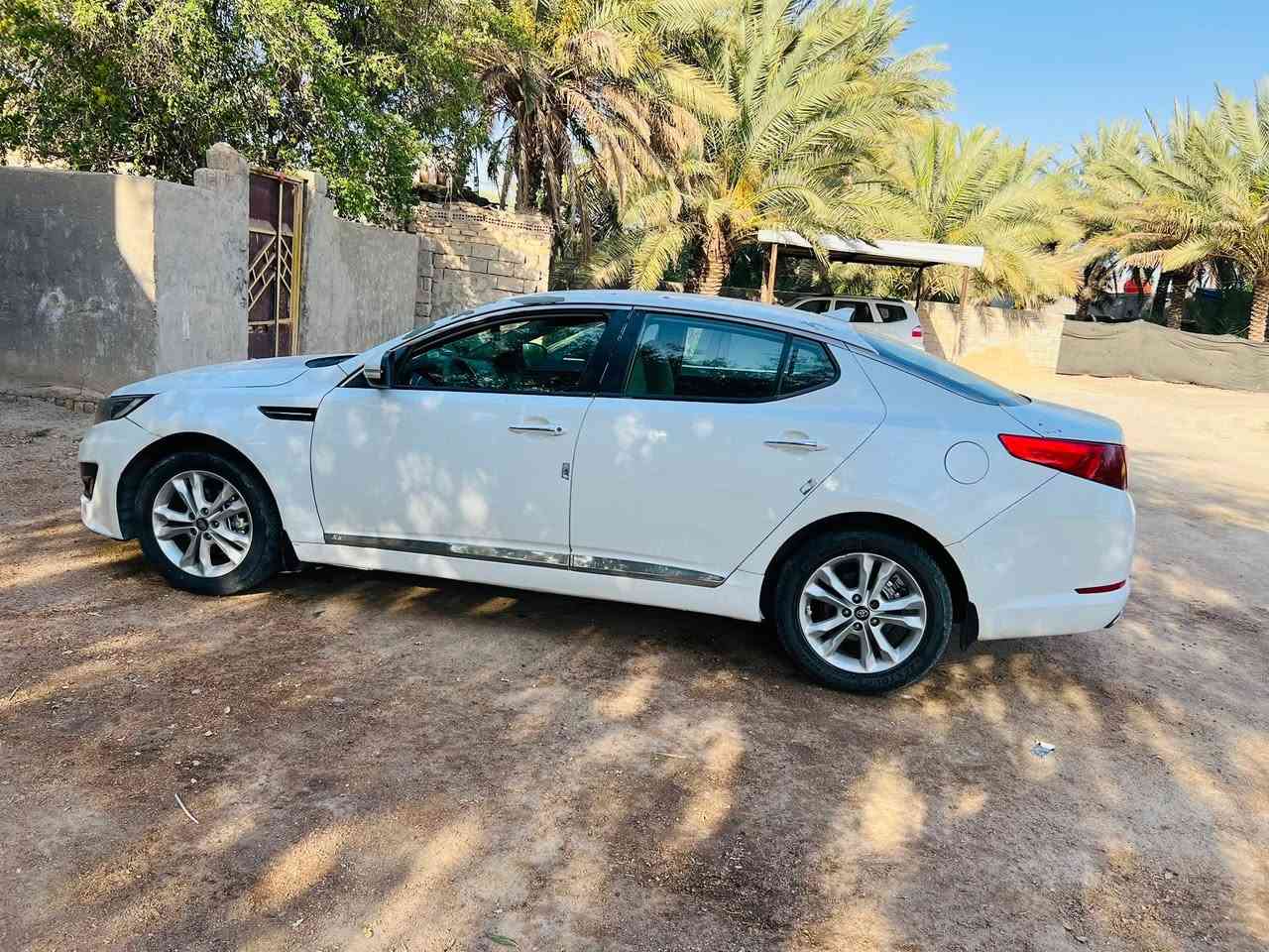 سلام عليكم اوبتيمه مديل 13امريكي رقم بابل بسمي مداور ثاني يوم مكينه 2000400بيه شويه شالع صبغ الرقم *********** السعر 95وبهه مجال قليل
