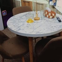 ميز طعام • ٤ كراسي • الحريه