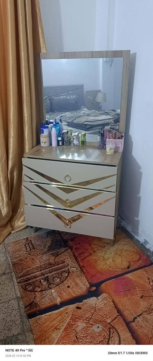 السلام عليكم غرفة تركية نضيفة بعدها جديده بدون اضرار 5 قطع رايديها ب500 وبيها مجال 
تفاصيل اكثر عالخاص
عنوانها بغداد الدولعي


**إذا كنت صاحب هذا الإعلان وتريد حذفه لأي سبب، رجاءا أرسل رسالة إلى الدعم الفني**