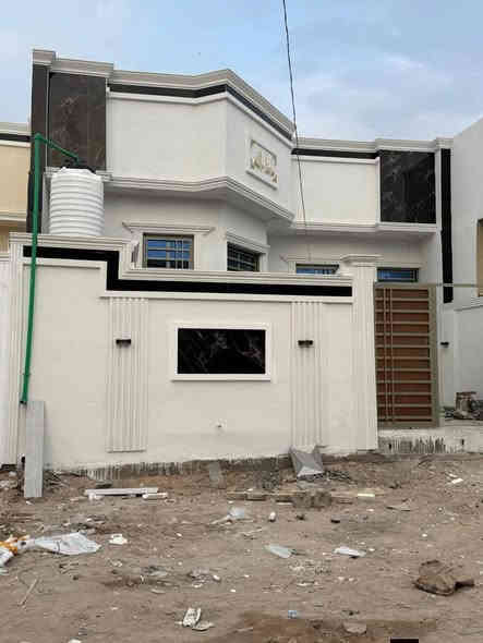 تحية حب وأحترام لكل ألمشاهدين 🌹
اللاستفسار : ***********

توفر دار سكن🏭
موقع راقي كلش مرتب
تستلم بيتك جاهز عند المكاتبه مباشرتاا

مساحة البيت 160م
ط شقل رفت ورباطات وشقل درجه أولى👍
بيت مرتب  ونضام راقي

شارع 12 متر
جميع لخدمات متوفره 
محتويات كل بيت ⬇️
كراج + دوانيه + صاله +
مطبخ + غرف نوم 2 +
مناور + صحيات خارجي داخلي

أخذ بيت حلامك قبل لاينباع 💦
نوع العقار : طابو زراعي بأسم عراقي تتكاتب وي أبو طابو مباشرةً 💯

العنوان : البصره أبي لخصيب
طريق سيد حامد قرب مدينة ألاندلس موقع كلش مرتب وقريب على شارع سيد حامد رئيسي

كل هاذ جمال وترتيب
بسعر : 90 💲مليون وبي مجال للشراي 🔷

اللاستفسار : ***********
