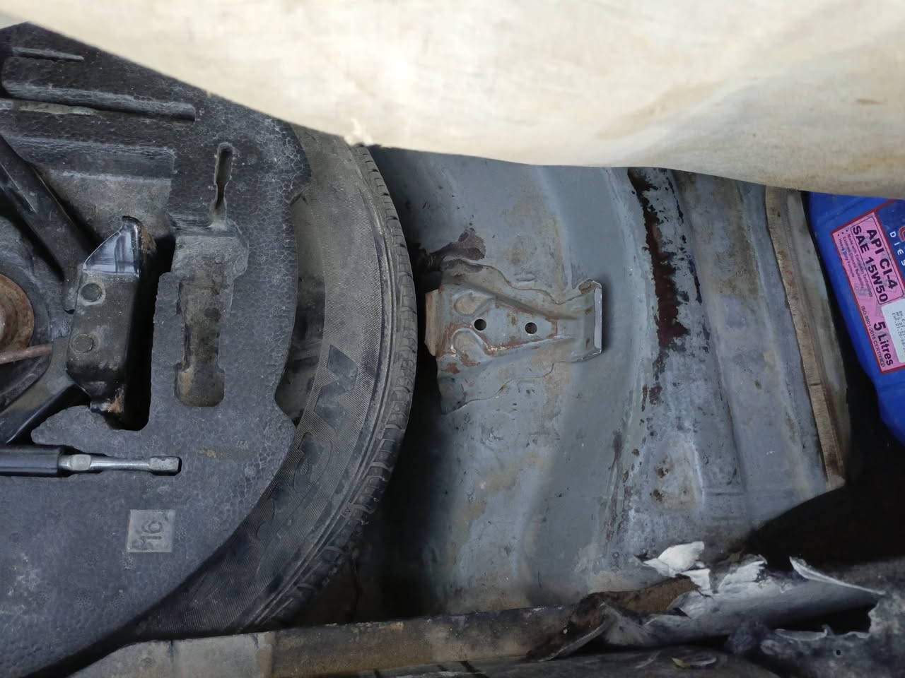 كورلا بيكاتشو 2005خليجي محرك 1400كير عادي حادث جاملغ اليمن بس من خارج وقبق جنطه سياره بدون صبغ  كير محرك صدر خلفي مامي تخم تأير تبريد دتفها مكفلات مراووس هم يرهم سعر 67 وبيها مجال مكان ابو غريب شهداء ***********)(***********
