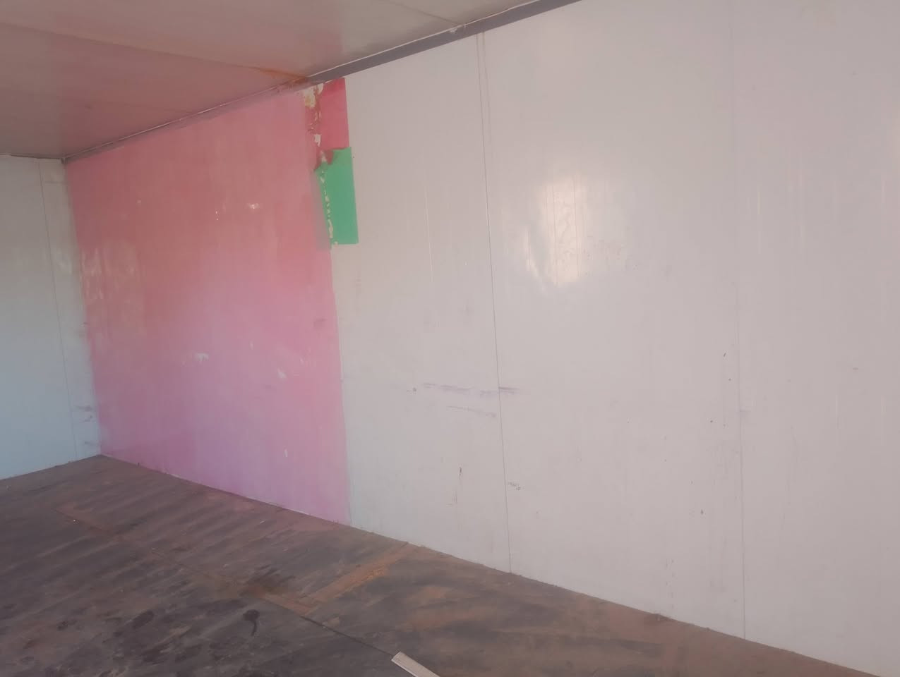 سلام عليكم  كرفانات البيع نضيفات
بس ثنين عوزهن ترتيب واحد نضيف كلش مكان الناصريةمركز  مستعجل علئ بيعتهن
3*6
7*3
3*3
***********
