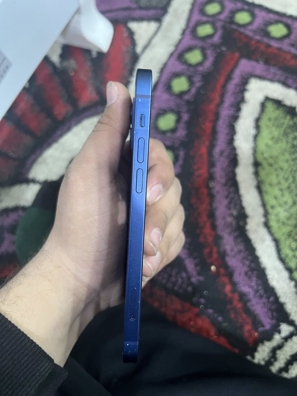 سلام عليكم ايفون 12عادي. جهاز ومع من ايدي انضرب كلاس و سماعه فوك وكفت جهاز مكفول وتر بروف كله بلادي  السعر 230وبي مجال الطيبين مكاني بغداد حي جميله 
‏***********
