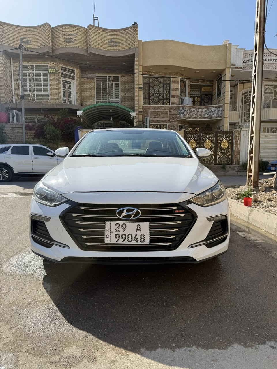 السلام عليكم الانتره ١٩ سوبر رقم واسط الدولي سياره جديده معنه الكلمه وجاهزه من كلشي تغليف ارضيه  بصمه فتحه كامره خلفي أمامي حساس خلفي أمامي تحكمات مري شفط تطبك ويه التقفيل ترحيب عند الاقتراب سياره فول للخير ماشيه 99 الف حقيقي السونار وي المنشور ملاحظات بسيطه بيها
السعر 160 وبيها مجال 
الشراي يتصل *********** واتساب
