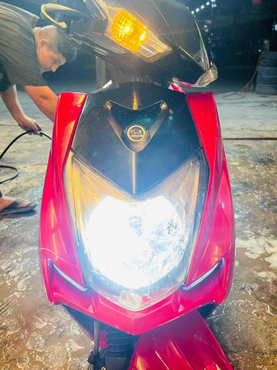 السلام عليكم سكنس شمعة 2020مكينته بل جيس شلعة معدل تخبل دراجة كهربائيات كلللهة شغال سعر900مكاني بغداد حي اور او مدينة ***********رقمي
