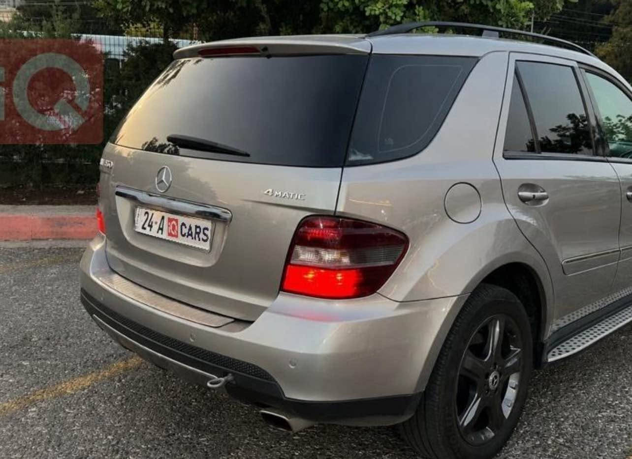 مرسيدس ML350 موديل 2009 
لون السيارة ذهبي 
السيارة ٦ سلندر تنفس طبيعي ، دبل اكسل 
بيها صبغ قطعة واحدة 
٤ تواير جديدة ، السنوية و الرقم جديد لسنة ٢٠٣١
السيارة كشن جلد و هيتر و كهربائي
مكان السيارة دهوك و رقم دهوك دهوك, العراق


**إذا كنت صاحب هذا الإعلان وتريد حذفه لأي سبب، رجاءا أرسل رسالة إلى الدعم الفني**