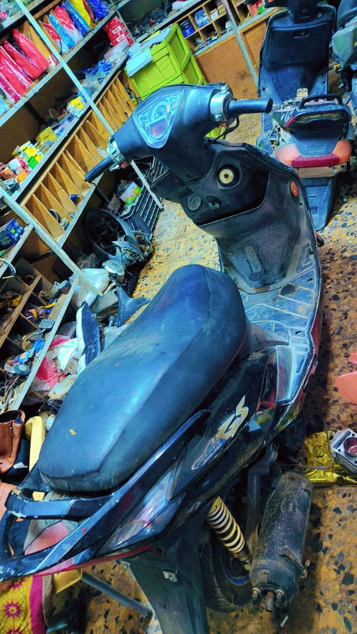 دراجه للبيع 300 وبيها مجال وهذا رقمي ***********مكاني بعقوبه
