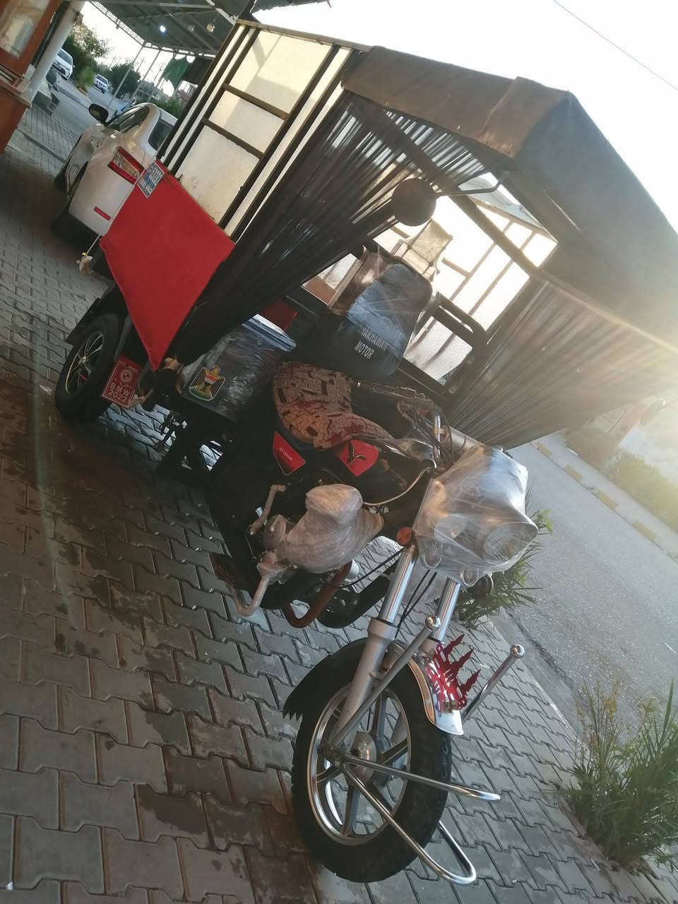 سلام عليكم ستوته موديل 22 شاخوان فحل عالي منفيس كامل مابيه اي عيب فقط محرك مفتوح تايرات ٣ جوبلس جدد كهربائيات كله شغاله مابيه نقص سعر مليون ٩٥٠ وبيه مجال للطيبين ورجاء الموشراي لايكسر بمال العالم 😘 رقم الموبايل ***********
