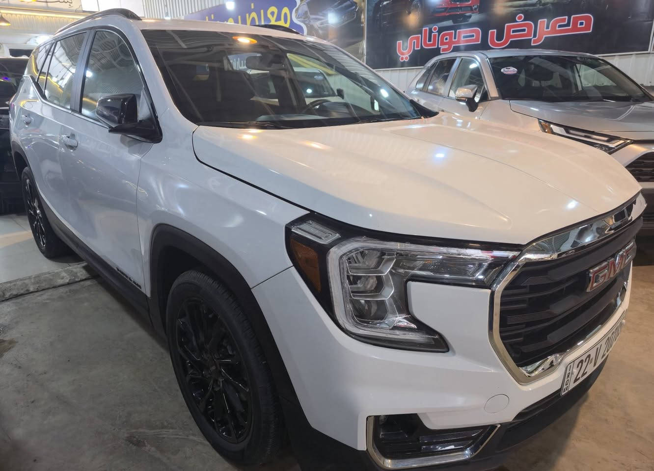 GMC TERRAIN  SLE 2024
السعر 180 $$
اللون ابيض
عدد المسافات المقطوعه 15 الف ميل فقط
السياره حادثهاا موضحه بالصوره
الشاصي والدواخل مكفوله من الحادث
السياره مرقمه اربيل
مواصفات السياره
شاشه لمس
كشنات هيتر 
صندوق كهرباء
بصمه ٤ ابواب دخول ذكي
وباقي مواصفات الGMC
عنوان كركوك
الهاتف ***********
