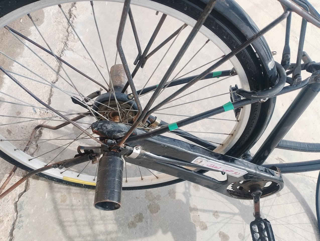 سلام عليكم 
باسكل للبيع ياباني لون اسـود حجم 26
حيل نضيف باسكل تايرات جديده جدام وره
جاملاقات جديده سعر 65.وبي مجال العنوان كركوك  حي النداء 
اوو مراوس هم عادي رقم الهاتف 
***********
