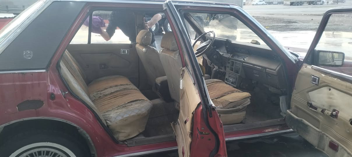 السلام عليكم
سوبر للبيع 84 بلادي رقم صدامي شرعيه موجود ***********
