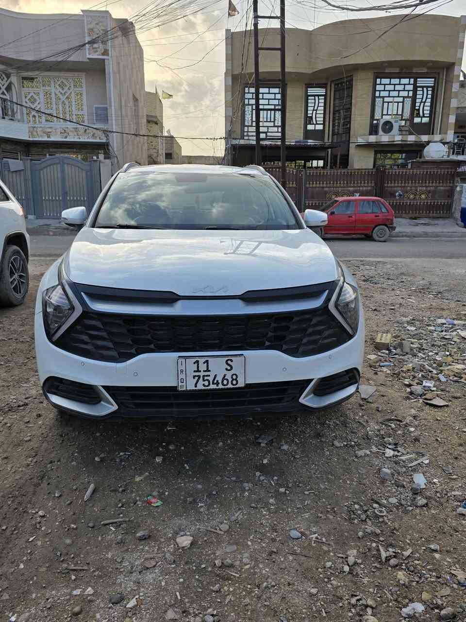 سلام عليكم اخوان للبيع كيه سبورتج موديل ٢٣ خليجي سياره فول مواصفات مكاني بغداد سعره ٢١٥ هاتف ***********
