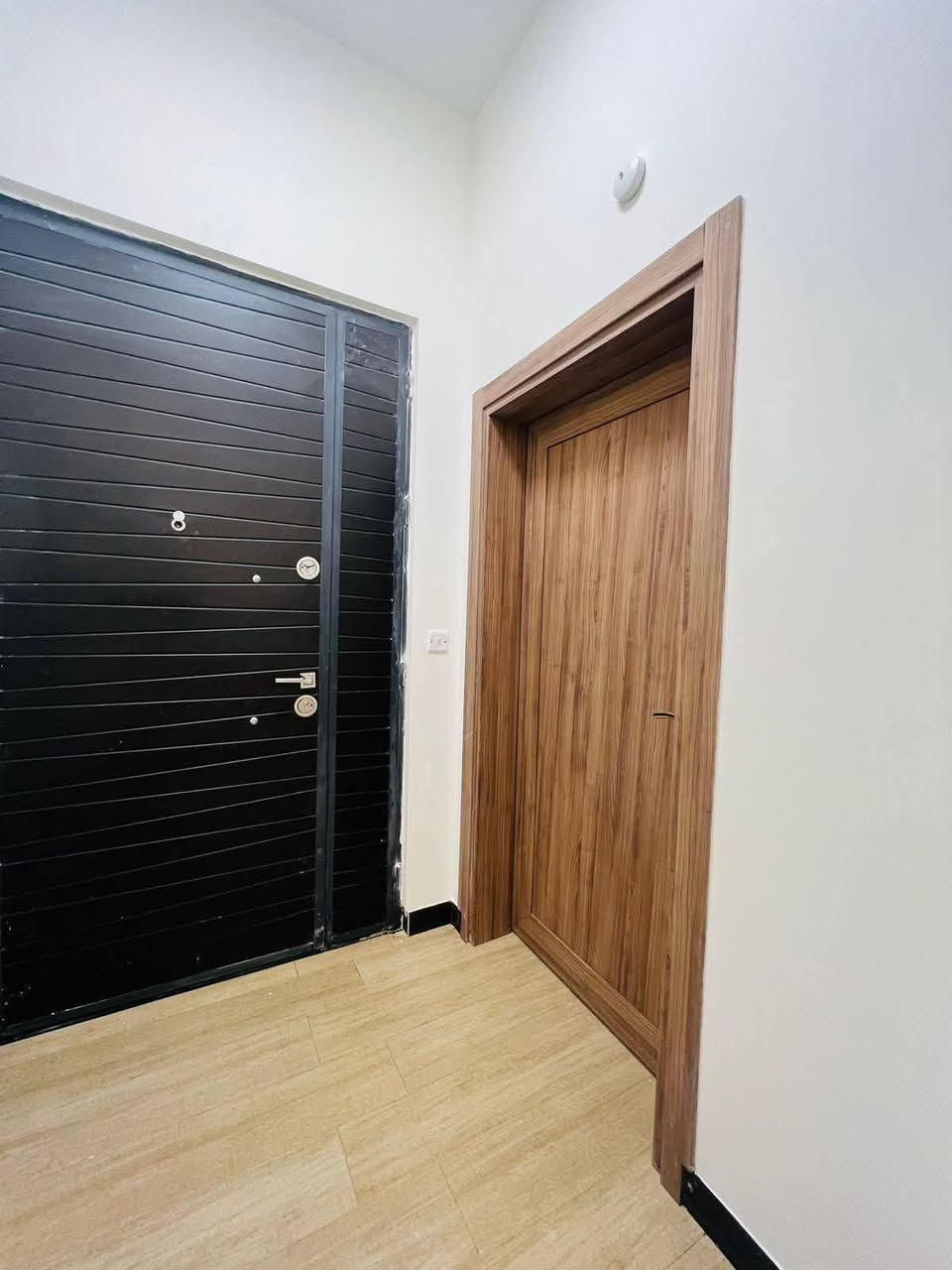 .                               #للايــجــار
            #وحدات_سكنية_مستقلة_مساحة_200_متر
                           #بناء_حديث_ديلوكس
                 #متوفر_الان_طابق_ارضي_وطابق_ثالث
✅#الموقع_مميز ★ 👇    🏡#منطقة_هادئة 🏠 🛣️🚦
✅#بغداد_زيونة 

✅#مدخلين_صالة_غرف_النوم_عدد_3
✅#مطبخ_خدمات_بالكون

✅#نـسـتـقـبـل_كـافـه_العروض_التجاريه_والسكنية
✅#مقاولات_عامة_بناء_تصاميم_ترميم
✅#بيع_شراء_ايجار

✅#للمعاينة_والاطلاع
✅#يرجى_الاتصال_*********** ☎️
✅#مراسلة_واتساب_*********** 📮
✅#مكتب_المستشار_الهندسي_للعقار ♦️
✅#بأدارة_انمار_الربيعي
