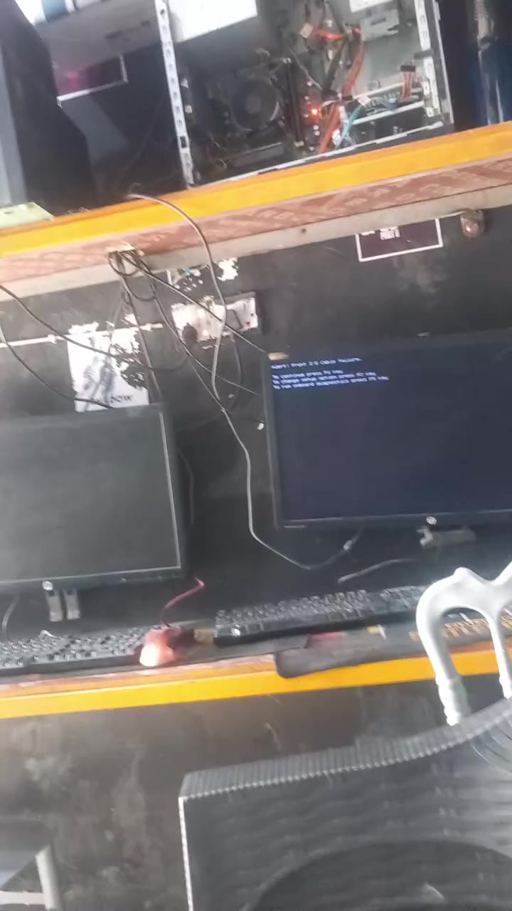 ‎0771 399 0973
السلام عليكم حاسبات سستم كامل عدد ٦ هنة وملحقاتها وميوزة
