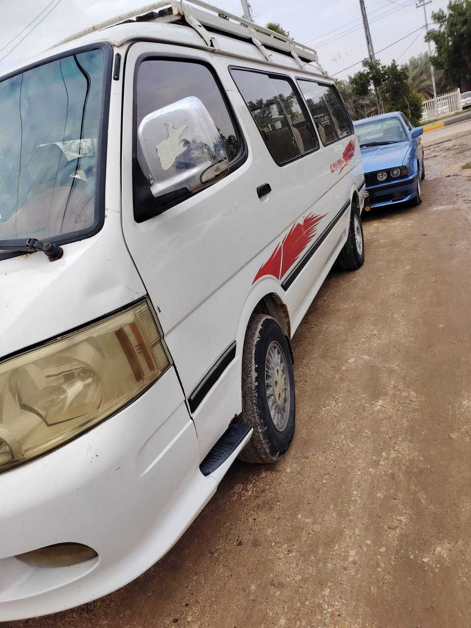 السلام عليكم سياره فاتون ٢٠١٤ للبيع مكينه كير اكسن كفاله للاستفسار ***********
