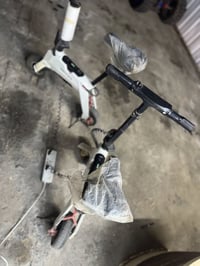 سكوتر اصلي يتكبر ويصغر يتحمل الكبير والصغير السعر400وبي مجال0783099464...