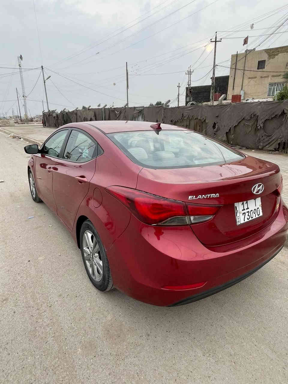 السلام عليكم 
النترا 2016 وارد امريكي مكينة 1800 دوش مكينة صار 3 اشهر من شادهة مال حاوية رقم بغداد الانكليزي بأسمي سيارة بيهة تبديل الباب السائق فقط ومبدلي اصلي وصبغ بالدوس والسونار موجود بالصور سيارة خير من الله مكينة كير كفالة داخل اسود وعسلي وشاشة وسستم سماعات وكامرة دوارة السيارة مناقصهة شي رايدهة ب122 وبيهة مجال 
مكاني بغداد تقاطع درويش حي التراث 
للتواصل ***********
