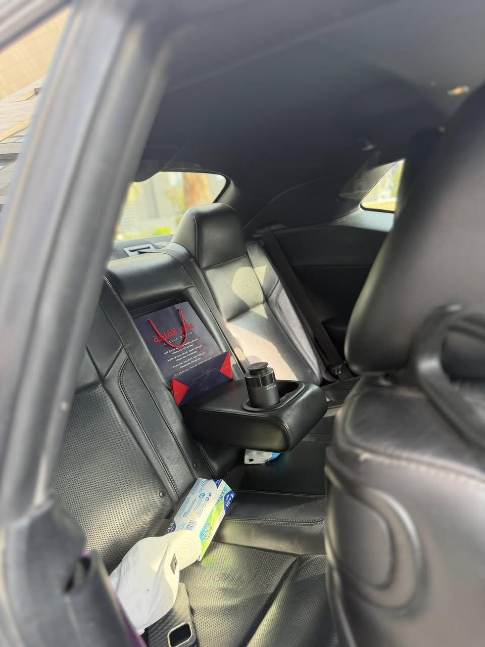 السلام عليكم … للبيع جالنجر موديل 2020 لون سمنتي اصل
مواصفات / 

شاشة جبيرة 

تحكم ستيرن جهتين 

بصمة 

نقطة عميات 

توقف ذاتي 

كشنات جلد اسود و تدفئة و تبريد 

تبريد قطعتين 

سستم صوت البين 

تشغيل عن بعد 

انارة داخلية بلاد مو عمل 

السيارة ماشية ١٠٠ الف كيلو تقريبا وقابل للزيادة 

جاهزة من كلشي  اي نقص ما بيها نهائيا

حادثها جاملغين و بنيد وبيها باب وجاملغ خلفي عكس السايق وبيها تعديل بخشم الشاصي اعتقد جهة السايق

للامانة جان عندي سونار وصار يومين ادور عليه وما لكيته  

رايدها ب ١٥٨ وبيها مجال بسيط 

مكاني بغداد حي الجهاد 

رقمي ***********
