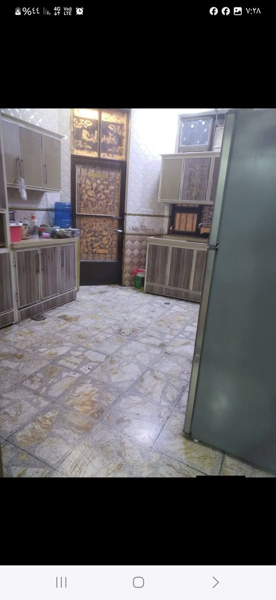 سلام عليكم بيت للبيع في الدوره منطقة شيخ سردي قرب جسر بغداد جديده المساحه ٣١٥ متر واجهة ١٨ وإنزال ١٧ بناء ٢٠٢١ زراعي سند ٢٥ إقرار محكمه يحتوي على ٥ غرف نوم واستقبال ومطبخ حار بارد وكراج يوسع ٢سياره علمآ الغرف سويتات اي استفسار اتصال *********** وبلخدمه الدار فارغ حاليآ
