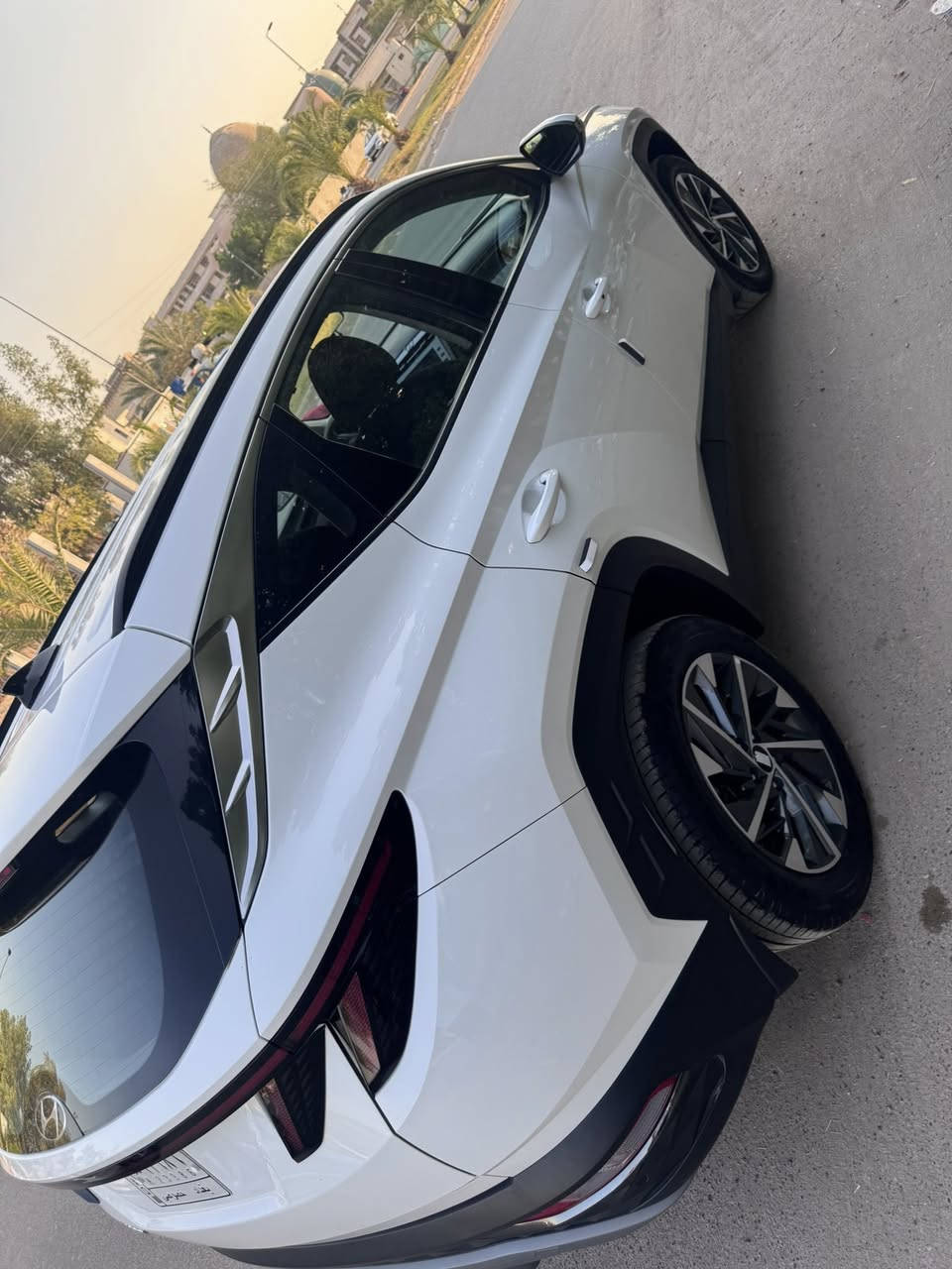 نوسان 2023 خليجي
مان شركة الاولى
عدهه بالضمان
ماشية33 الف
كشنات اسود 
صمة تشغيل عن بعد
اوتو هولد 
نضم نزول منحدرات 
ساد بريك بصمه 
3 وضعيات قيادة
و مواصفات التوسان معروفة
( شبر صبغ بجاملغ المامي )
سعر 210 
بغداد زيونه  ***********
