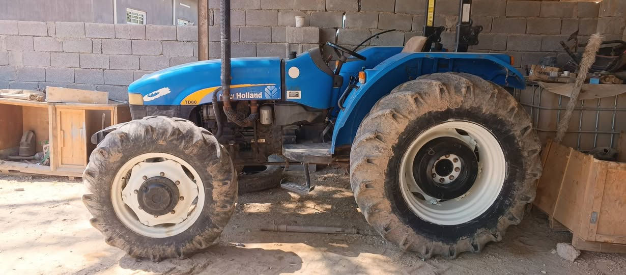 مكينه نيوهولند للبيع محسن تلاثه كير 2009 رقم بغداد الماني حره المكان بغداد ابو غريب ***********  ‏‪***********‬‏
