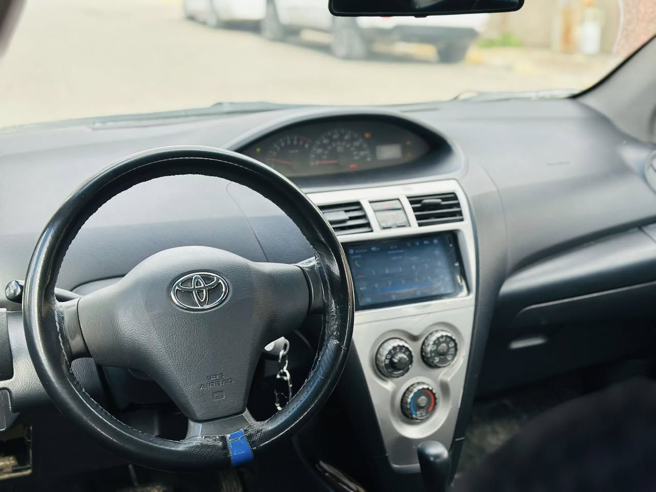 یارس  ٢٠٠٩ کندی
ضربة جاملخ امامي بدون دواخل 

سبوخ جدید و بیها مکانات طسفیة

سنویە جدید و کیر و مکینە بشرط

طایرات جدید

٨٩ بیها مجال

***********

***********
