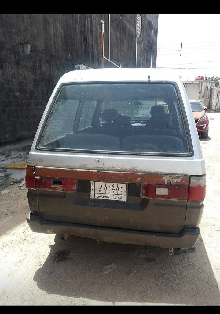 تويوتا تايوان فأرة 1991 بيها مكينه كورونا وكير ونجي 4 علما أن السياره شغاله رقمها بصره السعر 17 العنوان البصره ابو الخصيب الرقم ***********
