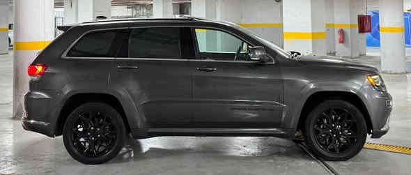 السلام عليكم 
جيب سومنت موديل 2015 
رقم بغداد مشروع وطني بسمي 
وارد امريكي بيها قطعتين تبديل نفس الون بلادي وقطعه صبغ 
ماشيه 80
محرك  ‏ 3600
فوول مواصفات للاخير ومعروفه مواصفات السومنت 
بانوراما 
رادار امامي وجانبي 
تحديد مسار 
اوتو ستوب  
مانع تصادم 
سماعات هارمن كاردن  ودمام خلفي 
رادار جانبي بالمري 
مري كهرباء وقلاب ع البك 
داخل كله جلد خياط  بلادي شركه 
تشغيل عن بعد 
لايت داينمك امامي يفتر ويه فره الستيرن 
حساسات امامي خلفيه 
توقف ذاتي عند الرجوع
نقاط عمياء 
صندوك خلفي كهرباء 
سعر 198 $$ وبيها مجال بصيط 
مكاني بغداد 
رقمي 
*********** بغداد
