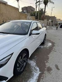 النترا تجميع صيني موديل 2024 سيارة بعدهة جديدة ماشية 8000 السيارة مكفو...